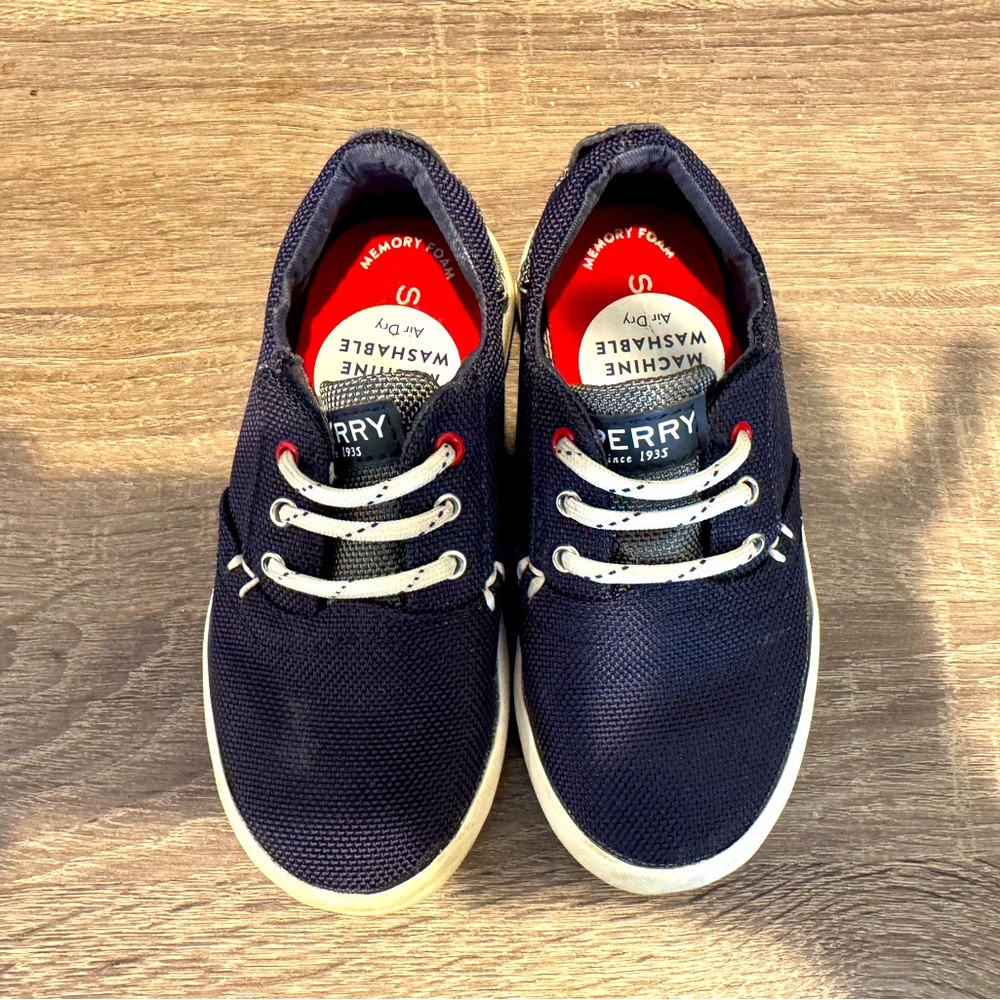 Boys Sperry Sneakers - Size 9